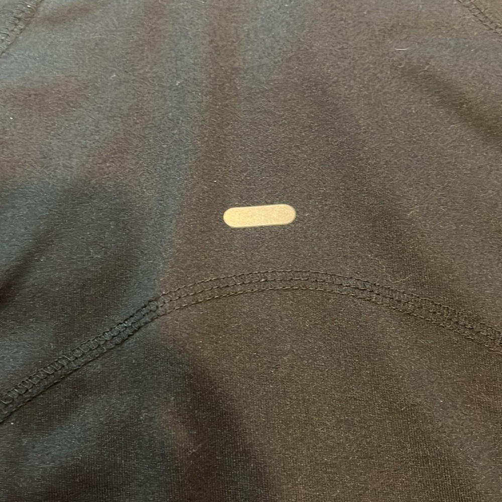 3/$25 Old Navy women’s M active wear black - Picture 6 of 8